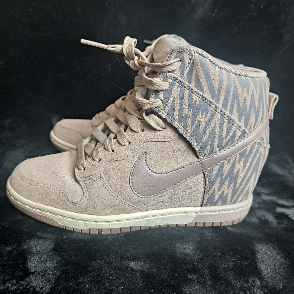 Nike Dunk Sky Hi Women's Size 6 Hidden Wedge Brown Sneakers Shoes 543258-003